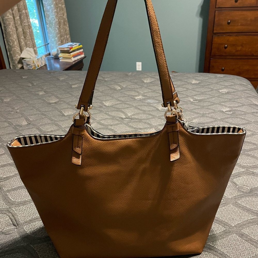 Medium Tote